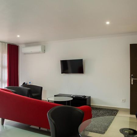 Wdc Aparthotel - Buea 外观 照片