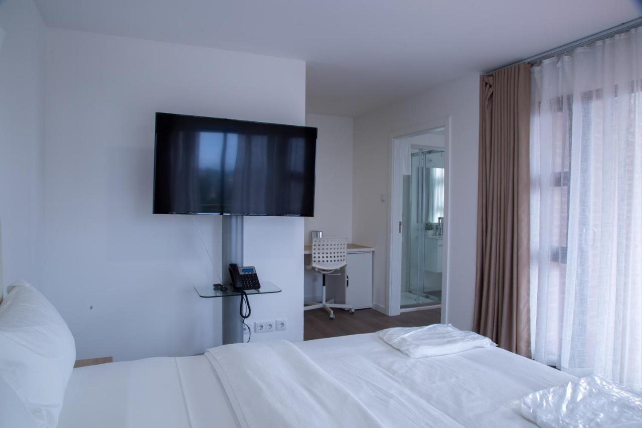 Wdc Aparthotel - Buea 外观 照片