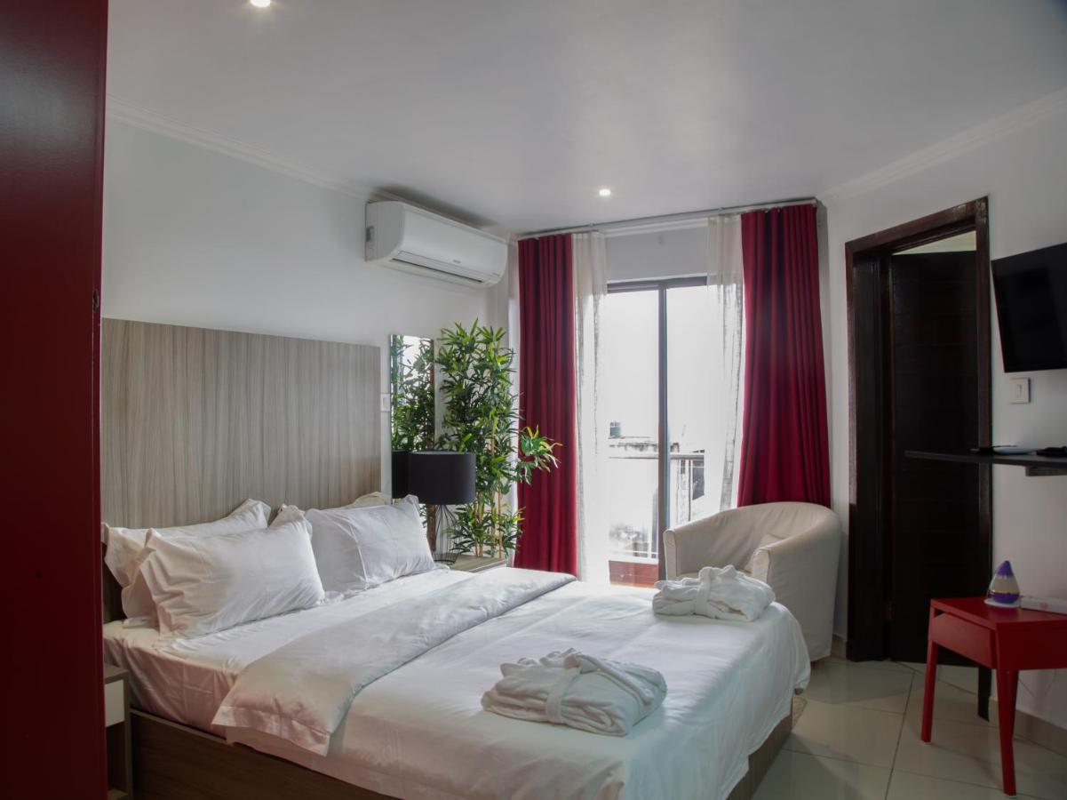 Wdc Aparthotel - Buea 外观 照片